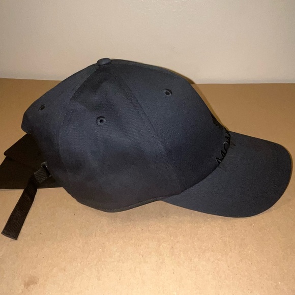 Authentic Moncler Logo Cotton Baseball cap - Picture 2 of 8